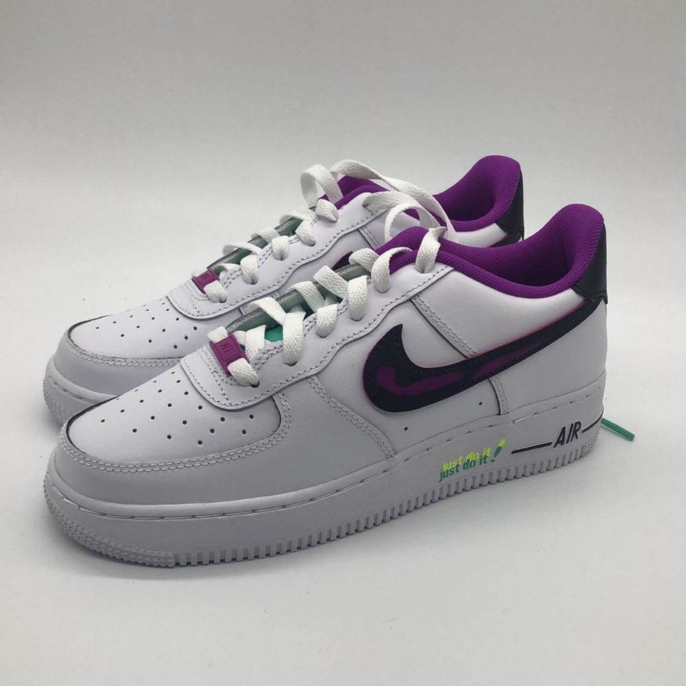 Nike Air Force 1 '07 Just Do It White Vivid Purple DX3933-100 - Picture 2 of 5